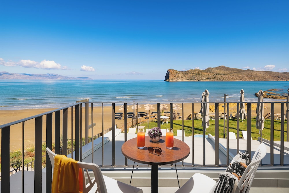 Elia Agia Marina Hotel — Beach in Chania