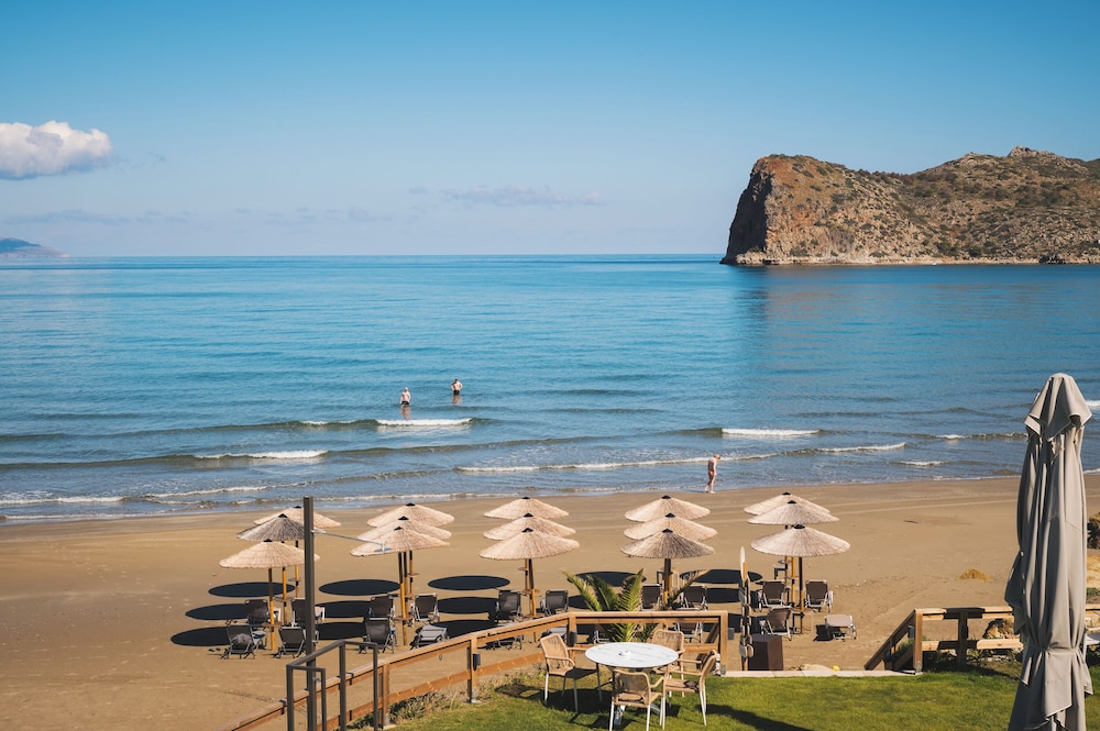 Elia Agia Marina Hotel — Beach in Chania