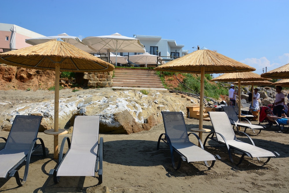 Elia Agia Marina Hotel — Beach in Chania