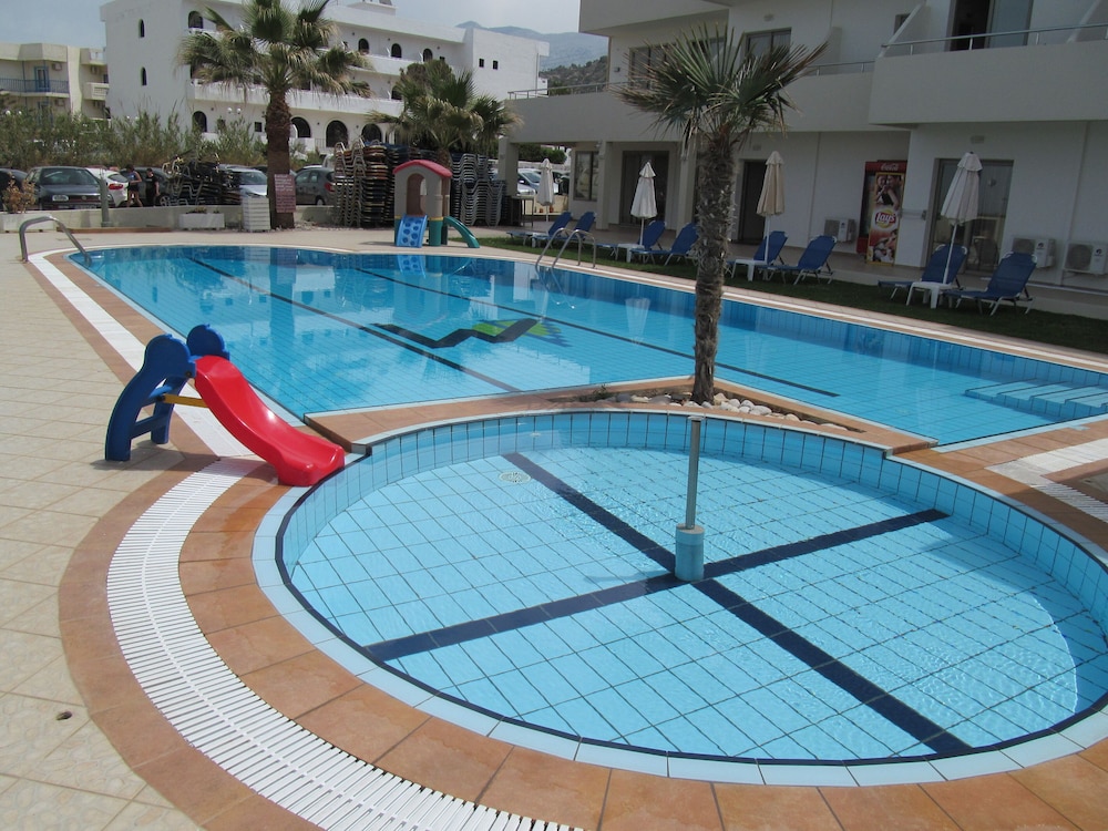 Malliotakis Beach Hotel by Checkin — Swimming pool in Stalida