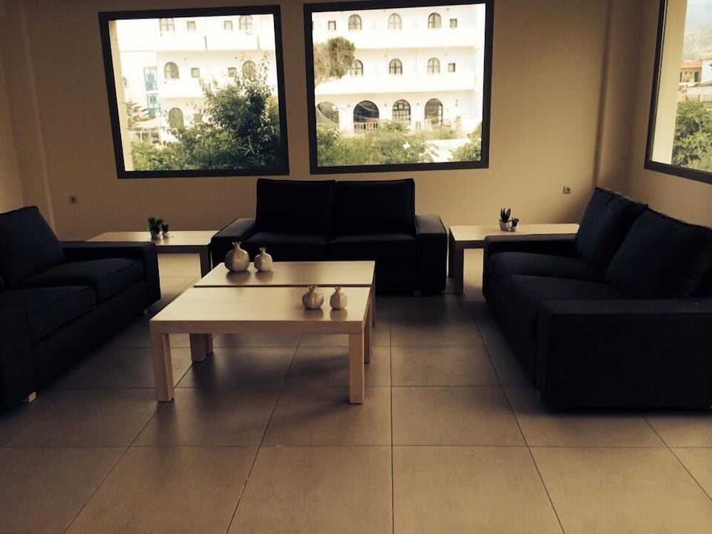 Malliotakis Beach Hotel by Checkin — Hotel building in Stalida