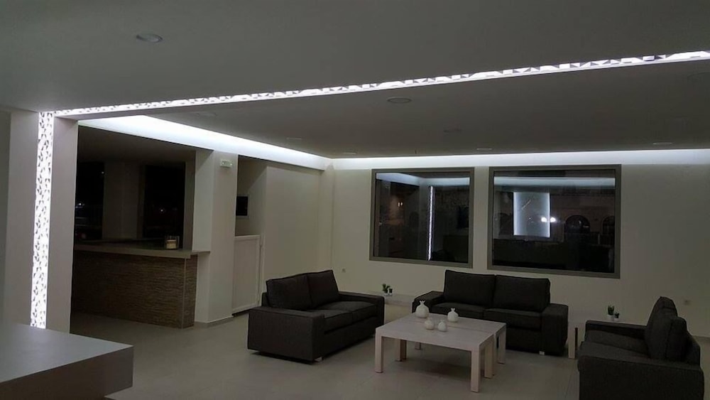 Malliotakis Beach Hotel by Checkin — Hotel rooms in Stalida