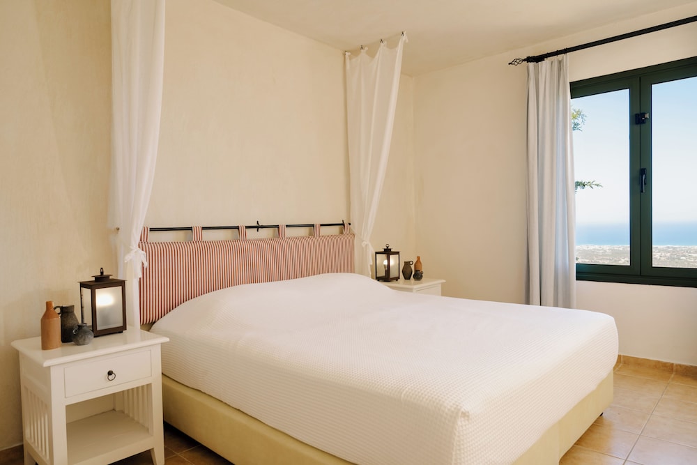 Village Heights Resort — Hotel rooms in Hersonissos