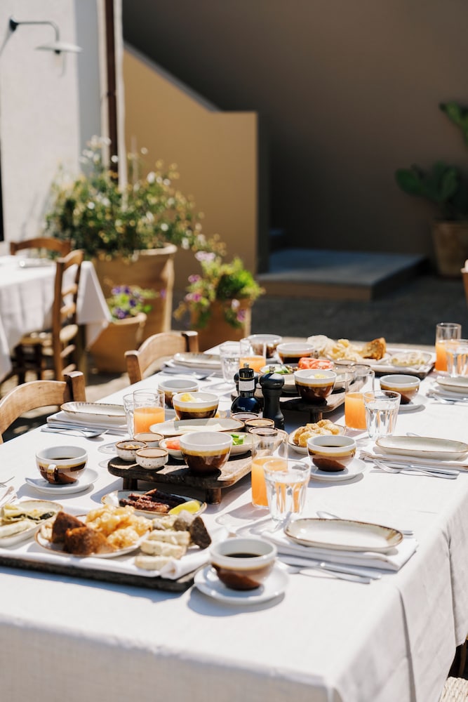 Village Heights Resort — Restaurant & bars in Hersonissos