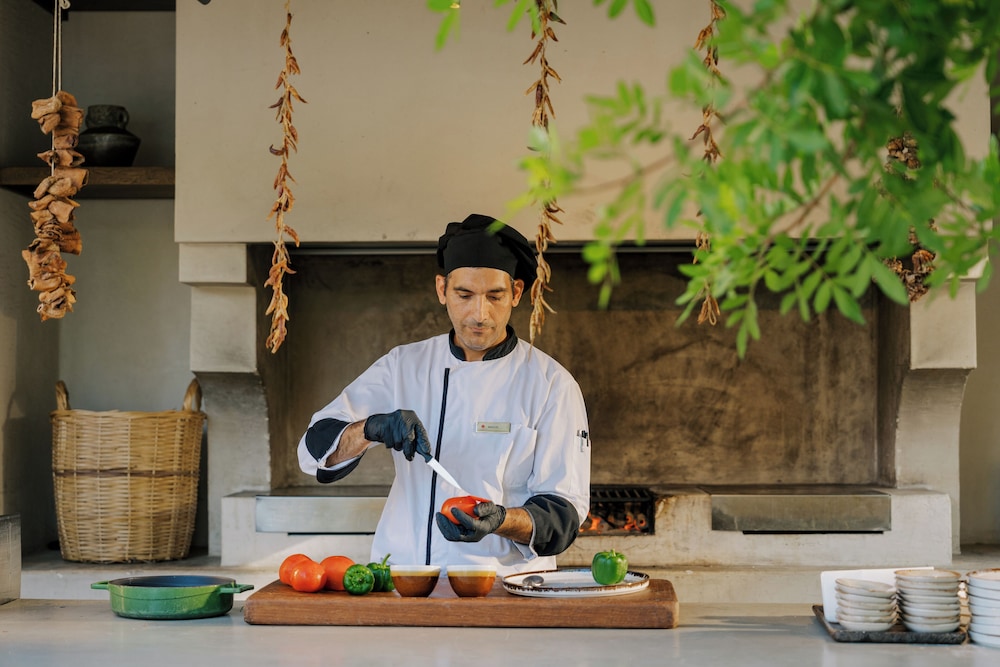 Village Heights Resort — Restaurant & bars in Hersonissos