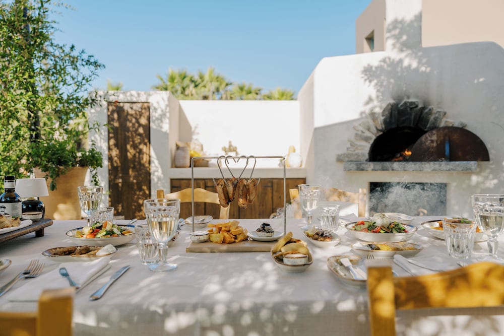 Village Heights Resort — Restaurant & bars in Hersonissos