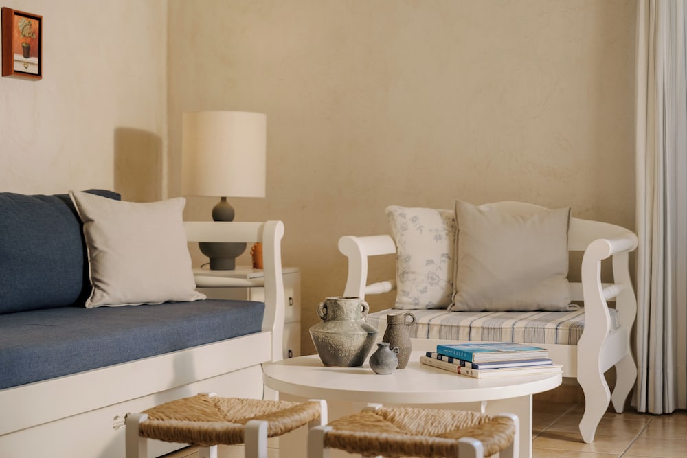 Village Heights Resort — Hotel rooms in Hersonissos