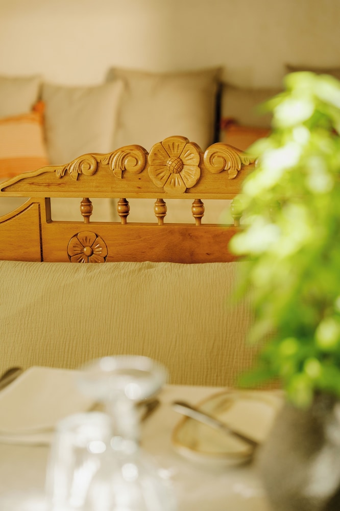 Village Heights Resort — Restaurant & bars in Hersonissos