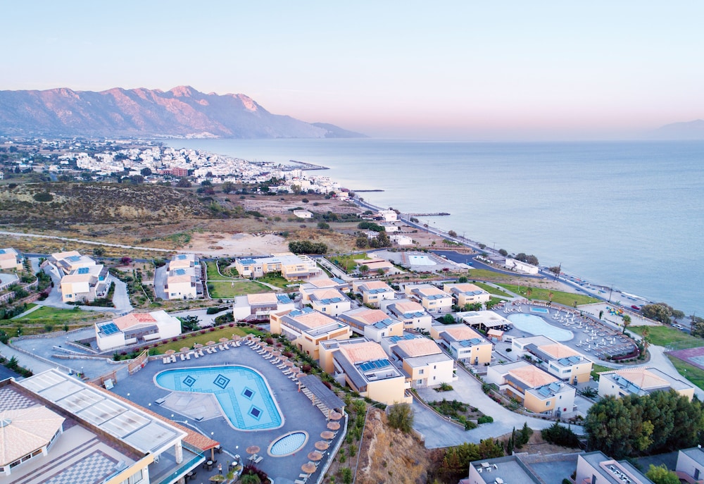 Grand Blue Beach Hotel — Swimming pool in Kardamena, South Aegean