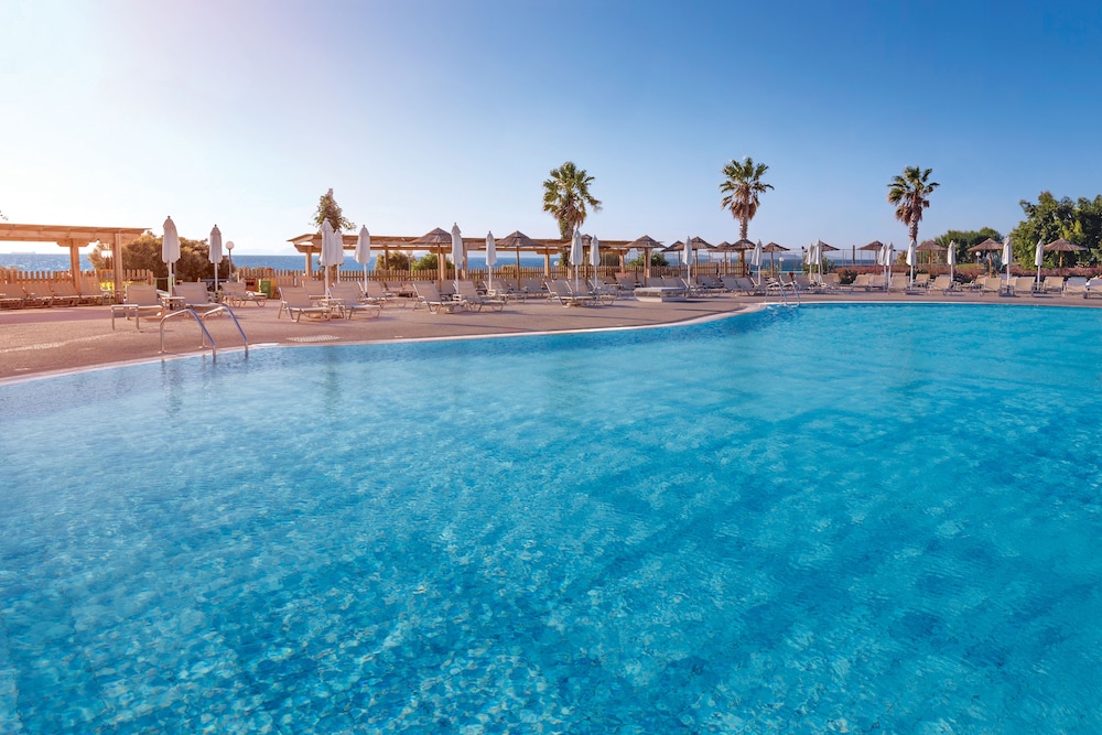 Grand Blue Beach Hotel — Swimming pool in Kardamena, South Aegean