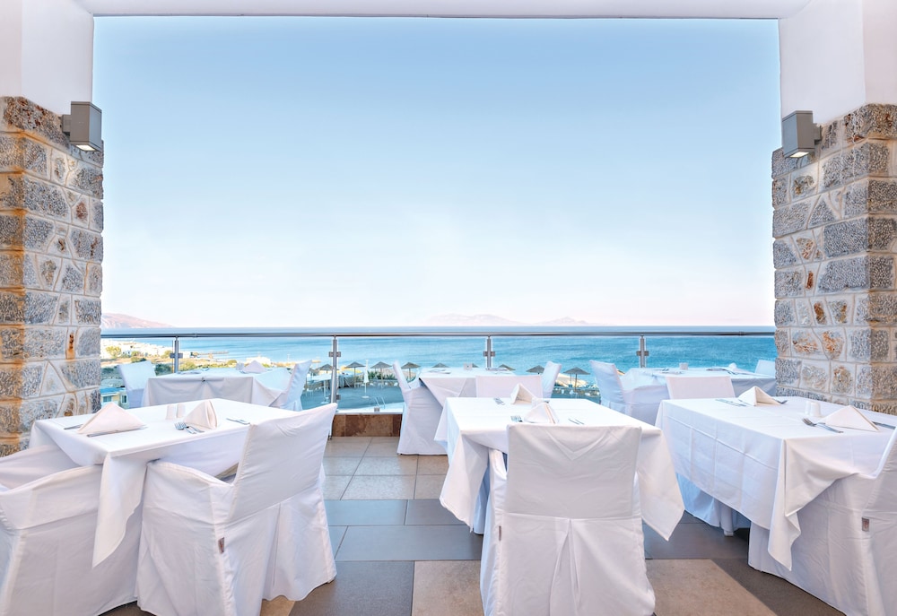 Grand Blue Beach Hotel — Restaurant & bars in Kardamena, South Aegean