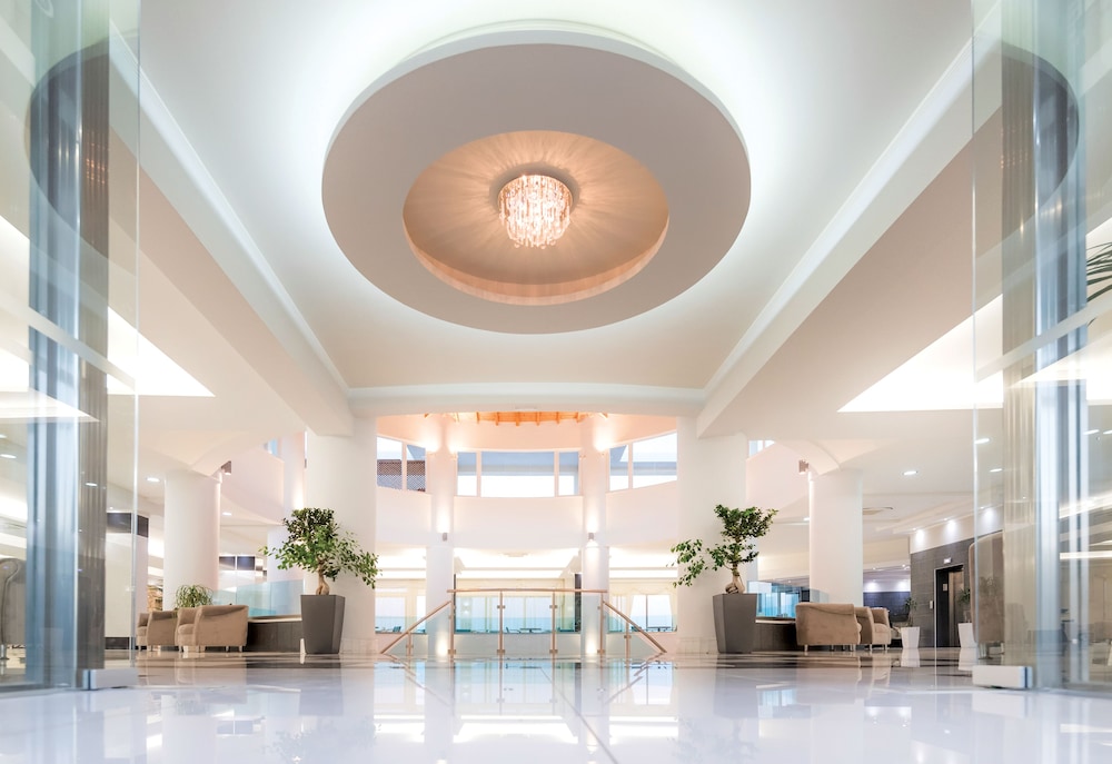 Grand Blue Beach Hotel — Hotel building in Kardamena, South Aegean