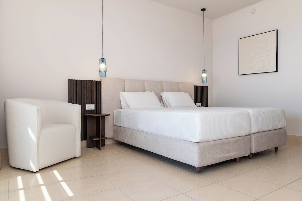 Grand Blue Beach Hotel — Hotel rooms in Kardamena, South Aegean