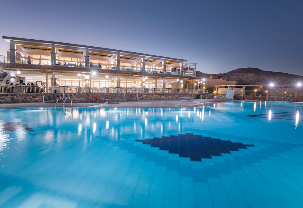 Grand Blue Beach Hotel — Swimming pool in Kardamena, South Aegean