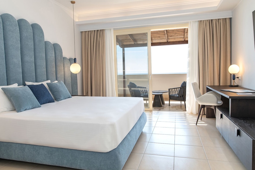 Grand Blue Beach Hotel — Hotel rooms in Kardamena, South Aegean