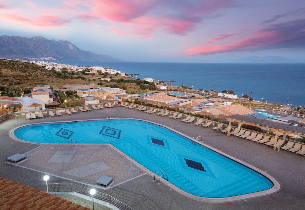 Grand Blue Beach Hotel — Swimming pool in Kardamena, South Aegean