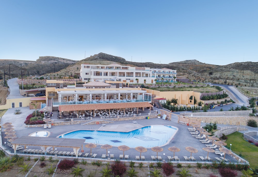 Grand Blue Beach Hotel — Swimming pool in Kardamena, South Aegean