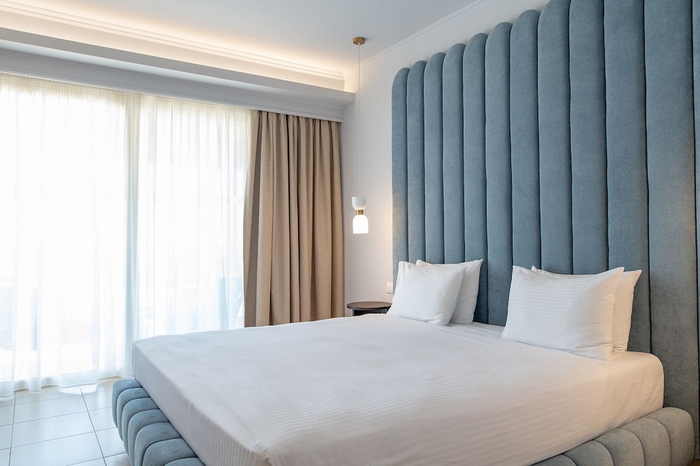 Grand Blue Beach Hotel — Hotel rooms in Kardamena, South Aegean