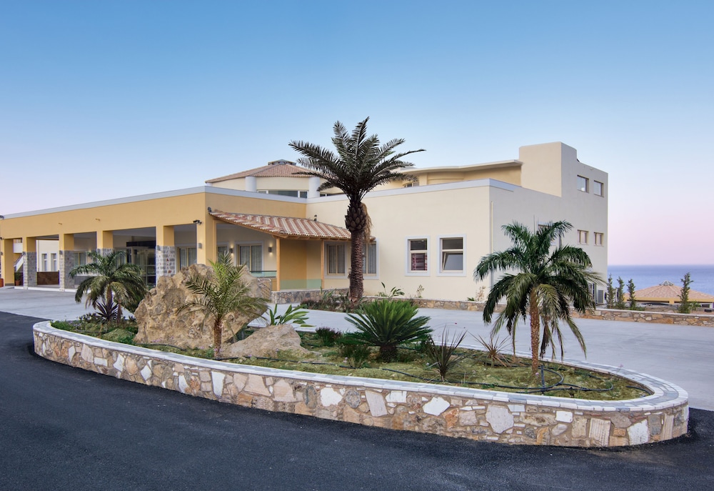 Grand Blue Beach Hotel — Hotel building in Kardamena, South Aegean
