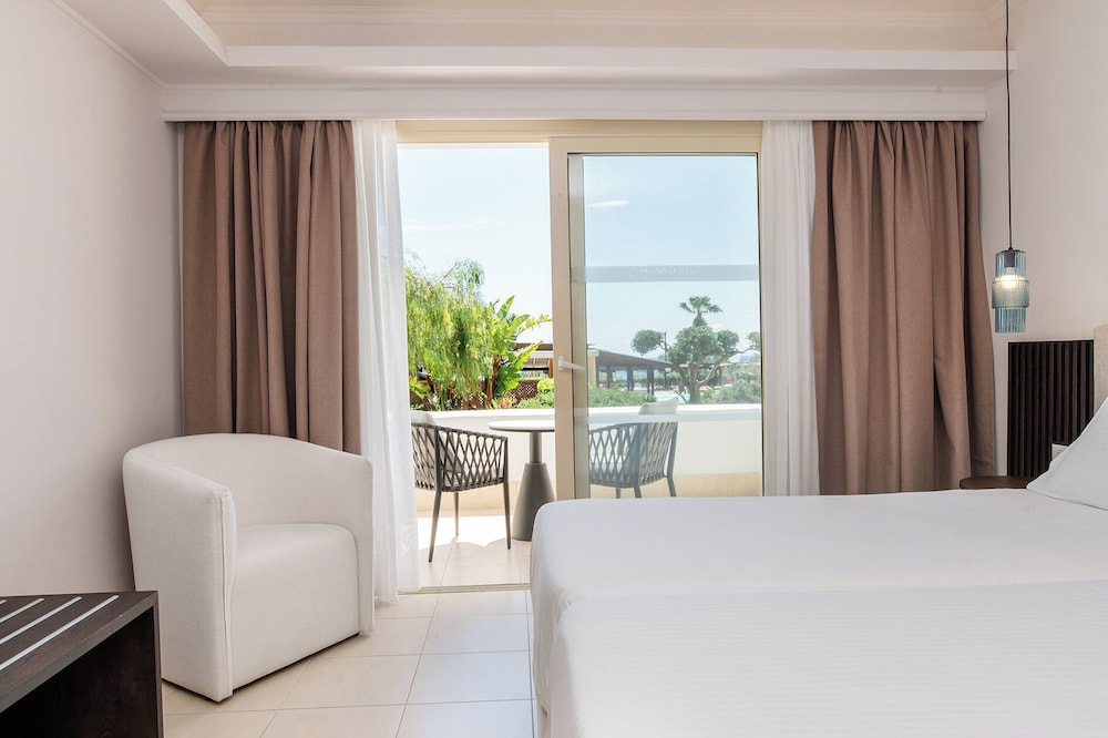 Grand Blue Beach Hotel — Hotel rooms in Kardamena, South Aegean