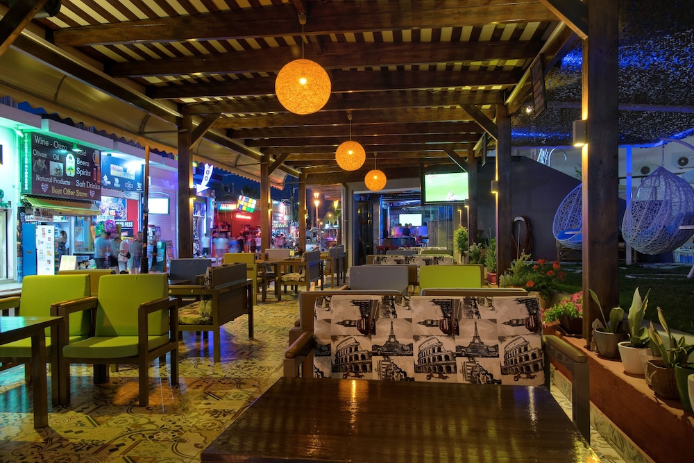 Le Palme — Restaurant in Malia