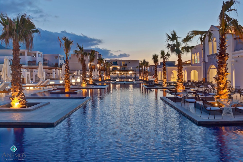 Anemos Luxury Grand Resort — Swimming pool in Georgioupolis