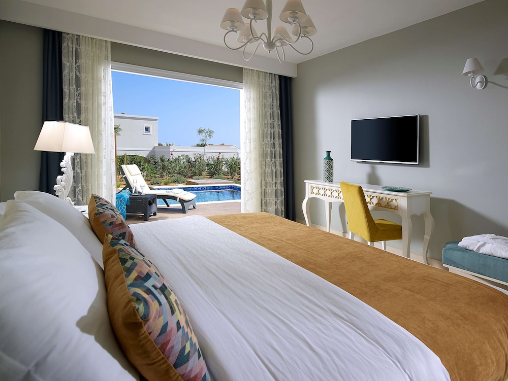 Anemos Luxury Grand Resort — Hotel rooms in Georgioupolis