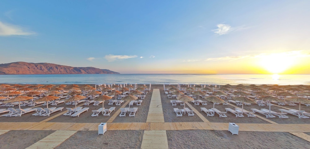 Anemos Luxury Grand Resort — Beach in Georgioupolis