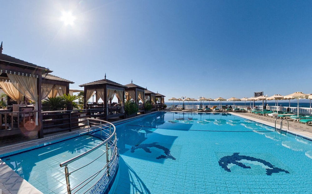 Coralli Apartments — Swimming pool in Pefkos, South Aegean