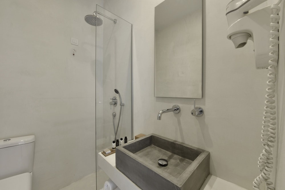 Kefalonia Grand Hotel — Hotel rooms in Argostoli, Ionian Islands
