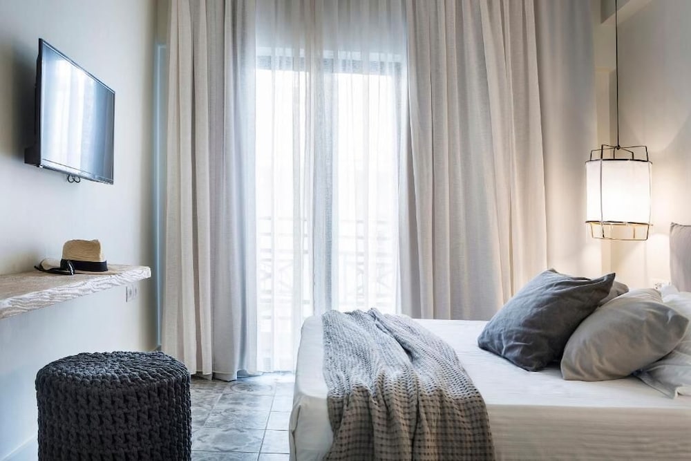 Kefalonia Grand Hotel — Hotel rooms in Argostoli, Ionian Islands