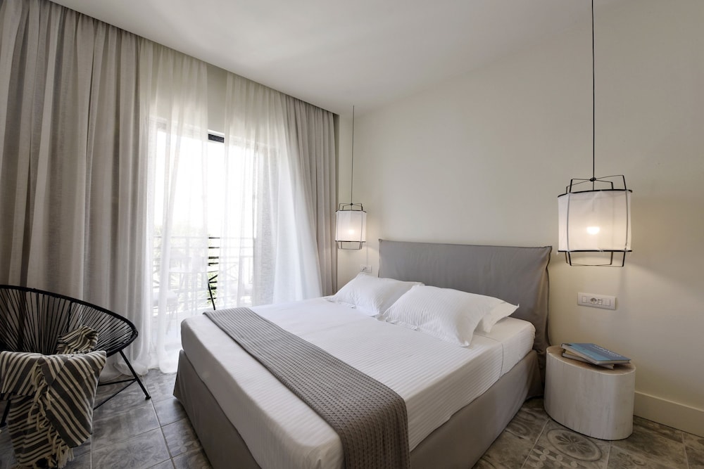 Kefalonia Grand Hotel — Hotel rooms in Argostoli, Ionian Islands