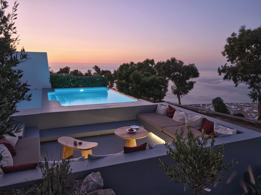 Santorini Heights — Swimming pool in Perissa, South Aegean