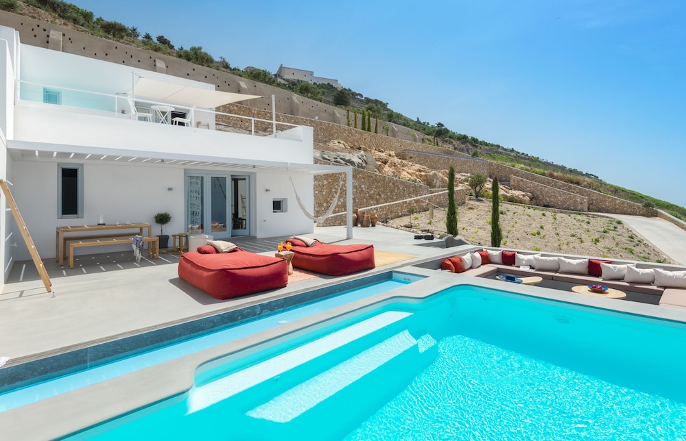 Santorini Heights — Swimming pool in Perissa, South Aegean