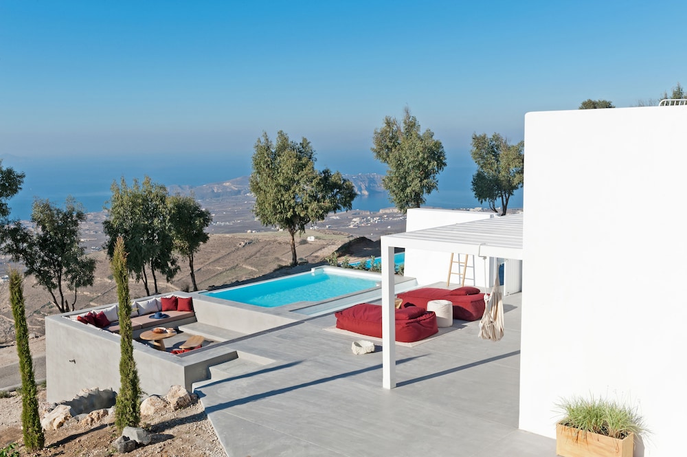 Santorini Heights — Swimming pool in Perissa, South Aegean