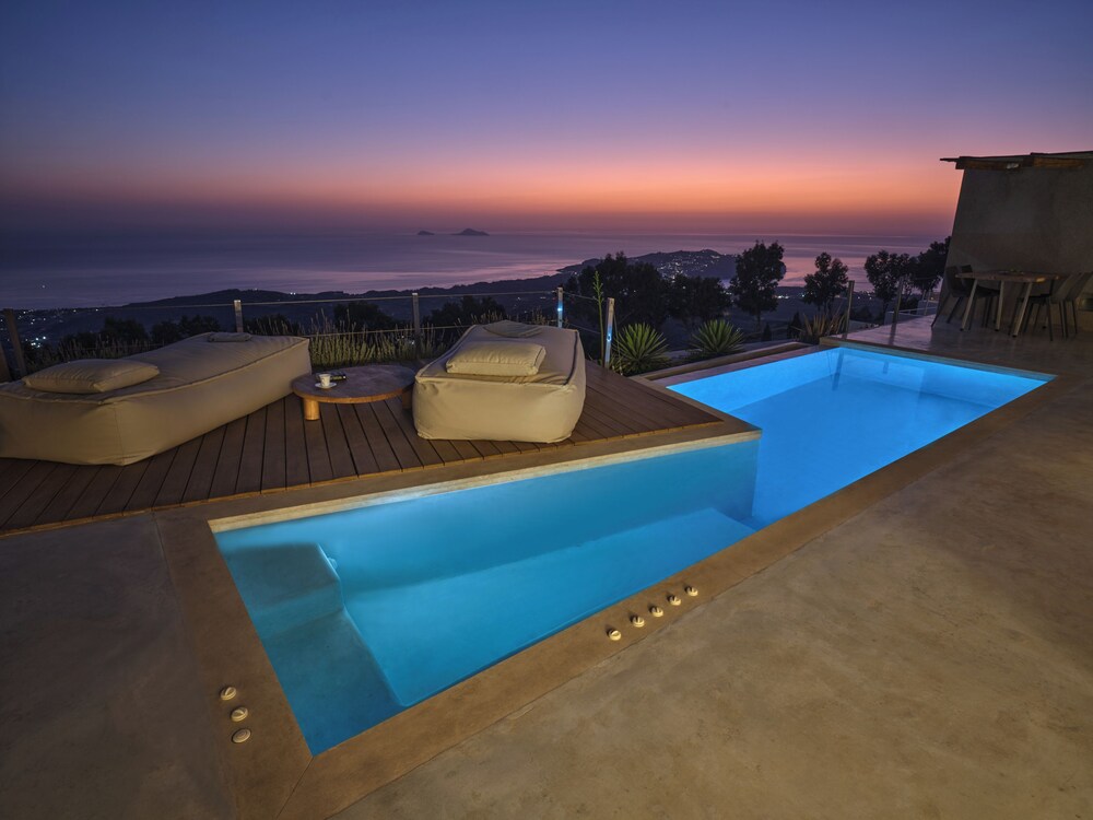Santorini Heights — Swimming pool in Perissa, South Aegean