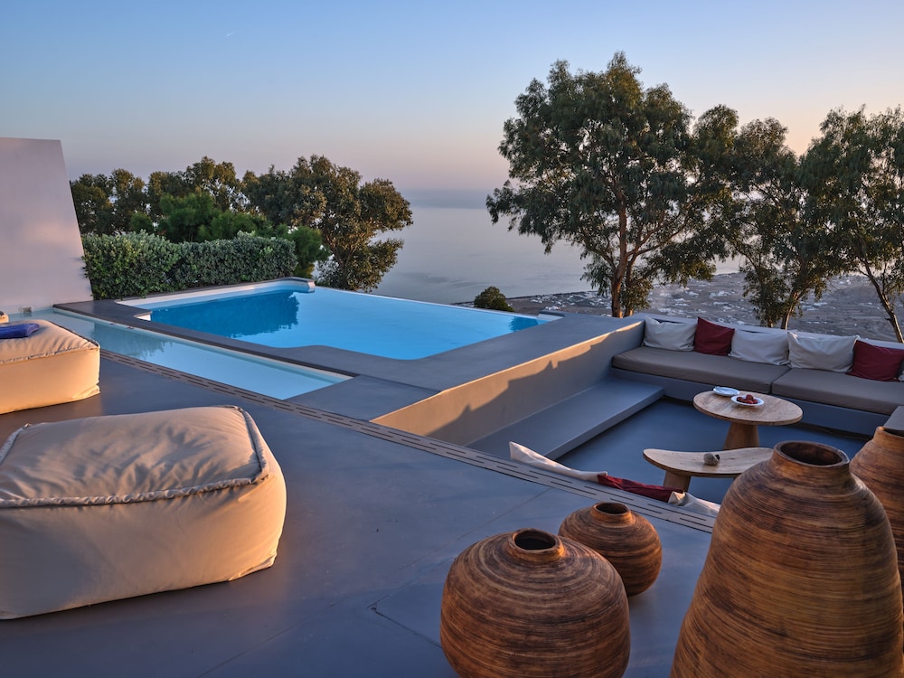 Santorini Heights — Swimming pool in Perissa, South Aegean
