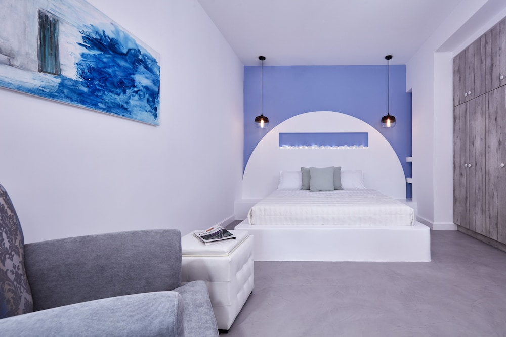 Orabel Suites — Hotel rooms in Aghios Georgios (Santorini), South Aegean
