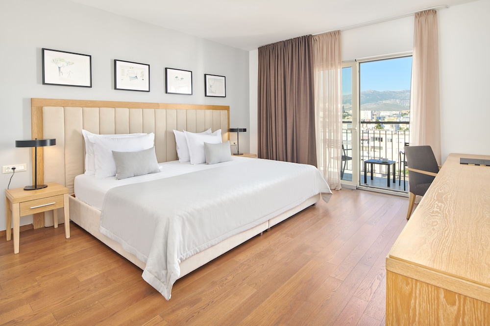 Dioklecijan Hotel & Residence — Hotel rooms in Split, Split-Dalmatia