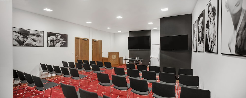 Dioklecijan Hotel & Residence — Hotel building in Split, Split-Dalmatia