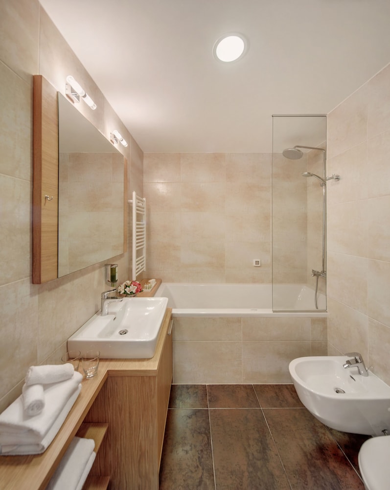 Dioklecijan Hotel & Residence — Hotel rooms in Split, Split-Dalmatia
