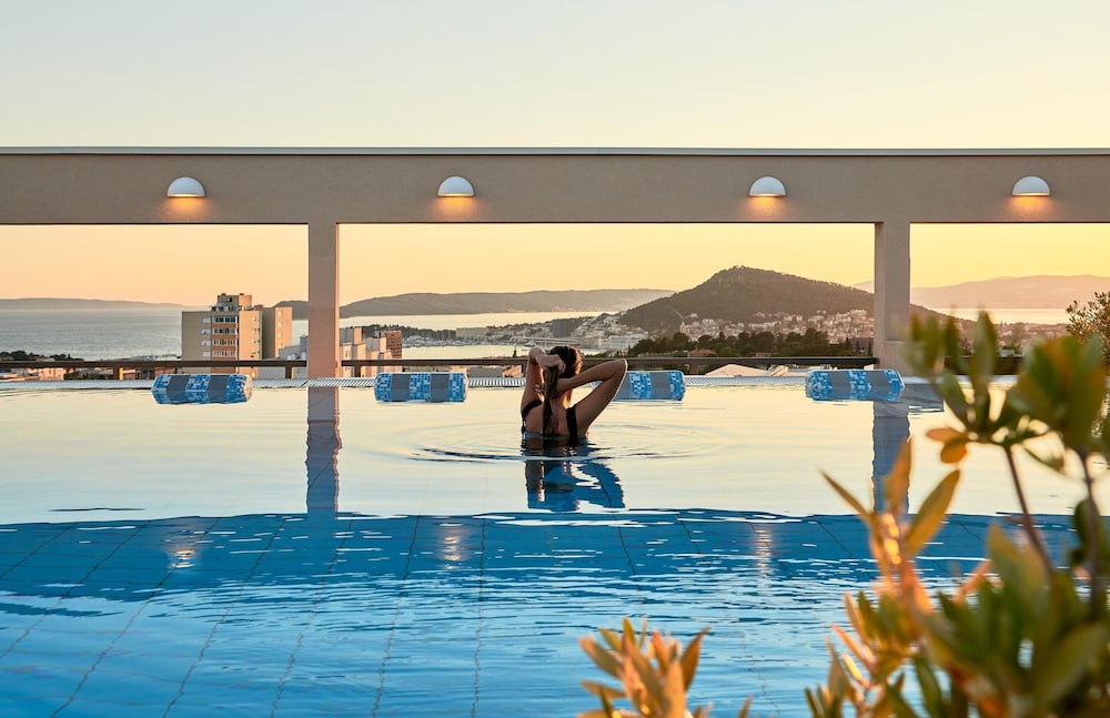 Dioklecijan Hotel & Residence — Swimming pool in Split, Split-Dalmatia