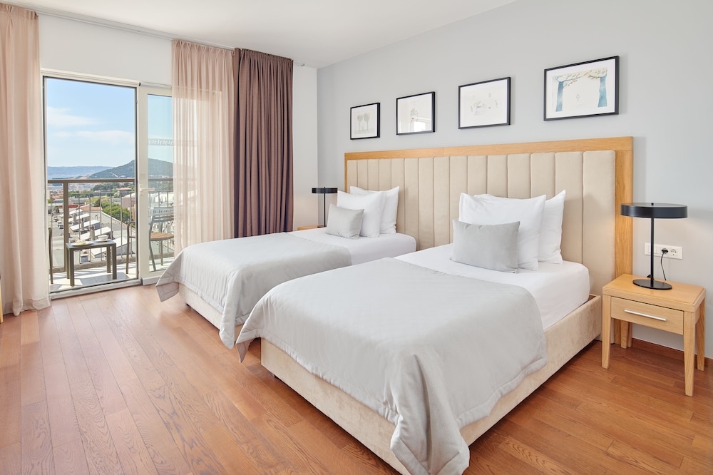 Dioklecijan Hotel & Residence — Hotel rooms in Split, Split-Dalmatia