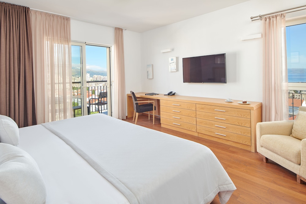 Dioklecijan Hotel & Residence — Hotel rooms in Split, Split-Dalmatia