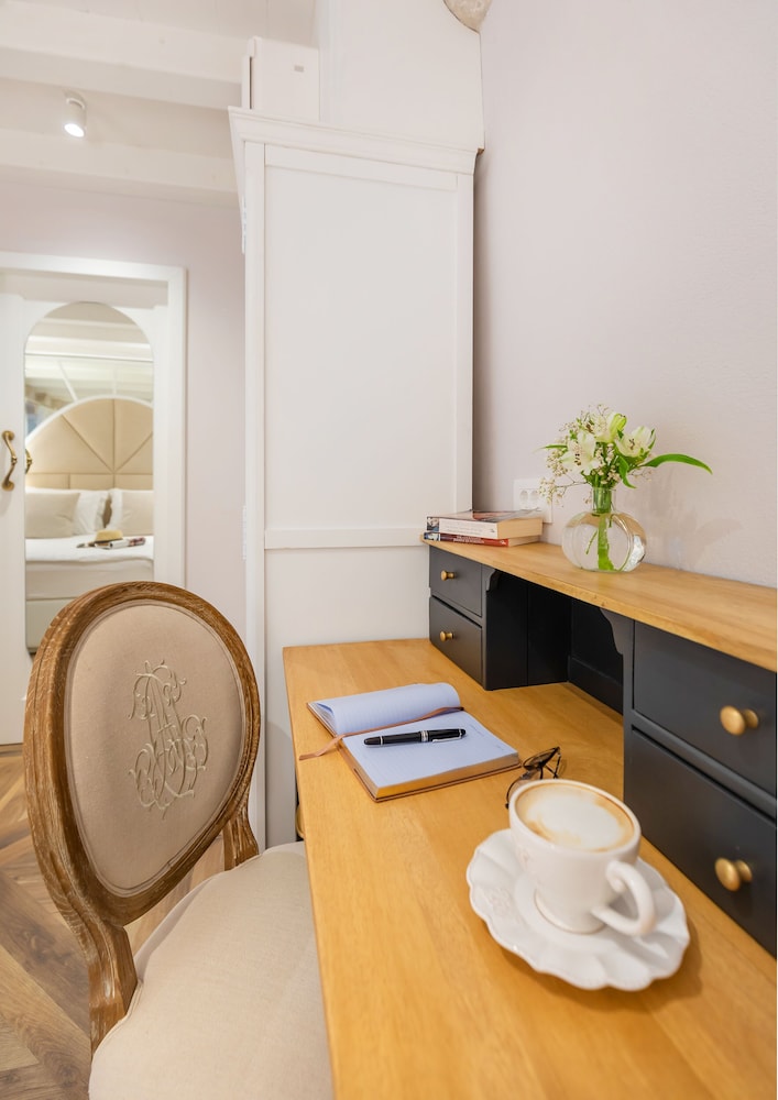 St. Joseph's — Hotel rooms in Dubrovnik, Dubrovnik-Neretva