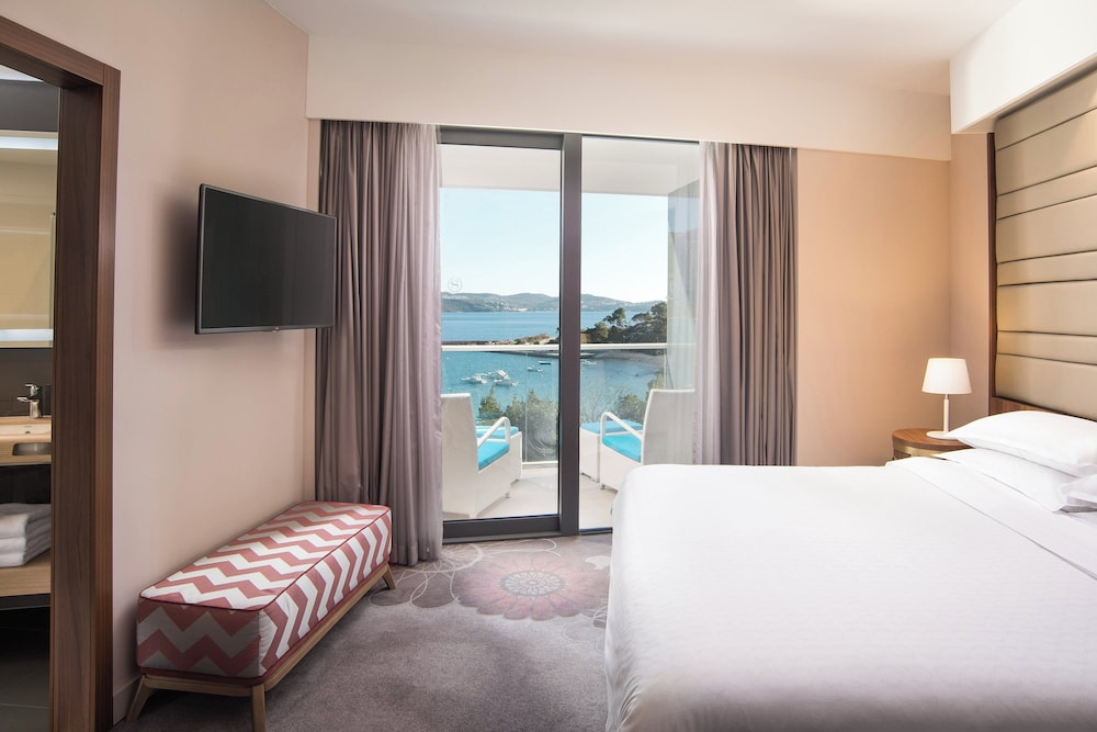 Sheraton Dubrovnik Riviera Hotel — Hotel rooms in Srebreno, Dubrovnik-Neretva