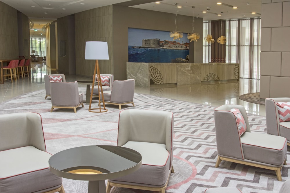 Sheraton Dubrovnik Riviera Hotel — Hotel building in Srebreno, Dubrovnik-Neretva