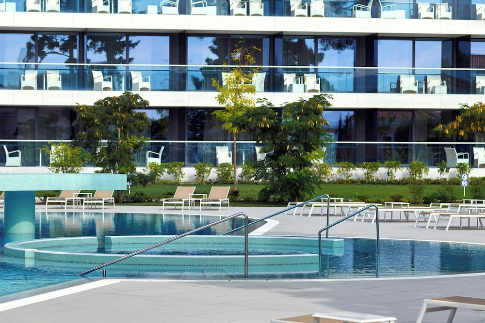 Sheraton Dubrovnik Riviera Hotel — Swimming pool in Srebreno, Dubrovnik-Neretva