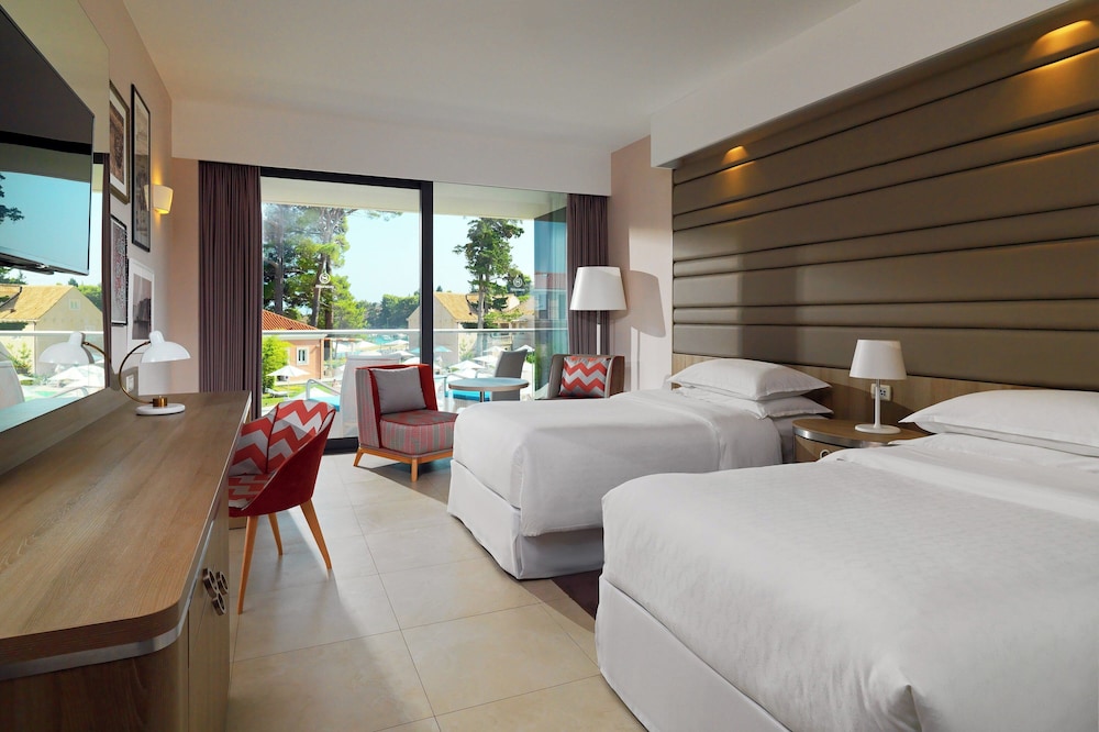 Sheraton Dubrovnik Riviera Hotel — Hotel rooms in Srebreno, Dubrovnik-Neretva