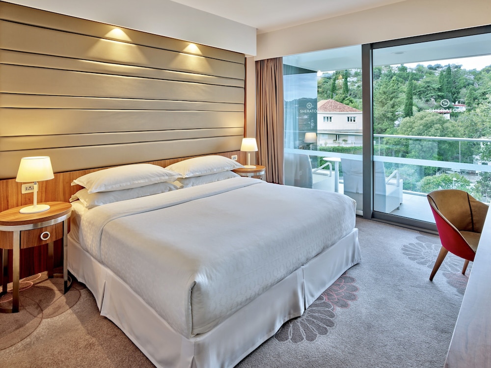 Sheraton Dubrovnik Riviera Hotel — Hotel rooms in Srebreno, Dubrovnik-Neretva